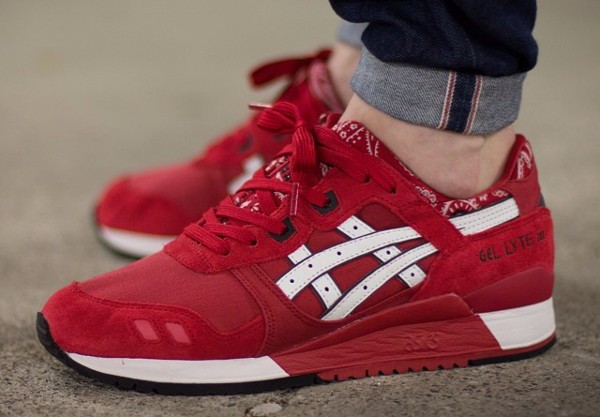 asics homme rouge