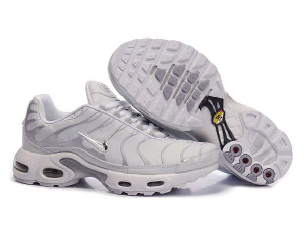 beige nike tn